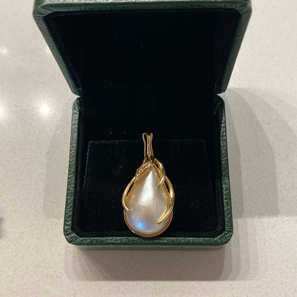 14k gold Mabe Pearl and Diamonds Enhancer Pendant